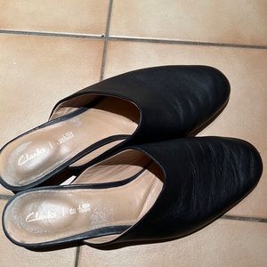 Clarks Women's Pure Blush Mule Black Leather Size 8